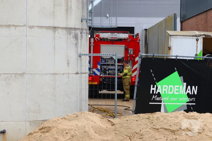 Dakbrand bij interieurinrichter geblust