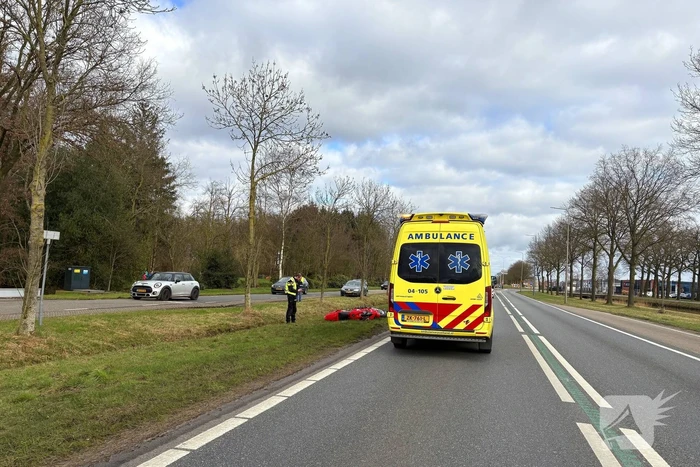Motorrijder gewond na val op provinciale weg