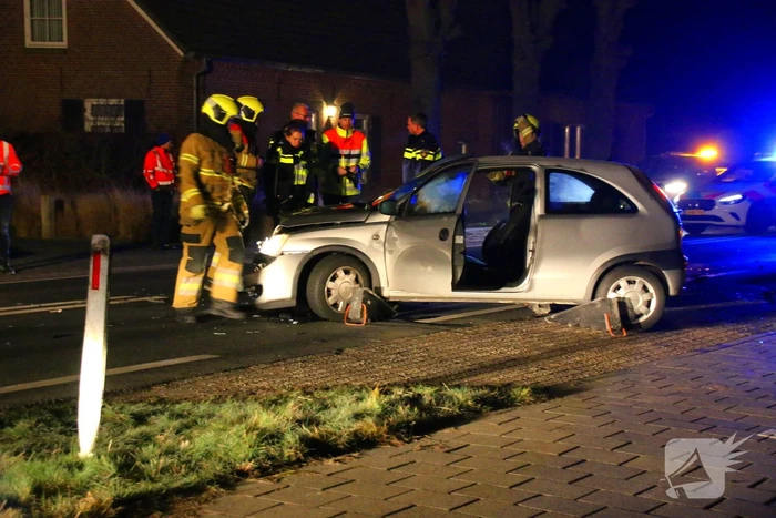 Frontale aanrijding leidt tot gewonden