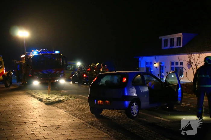 Frontale aanrijding leidt tot gewonden