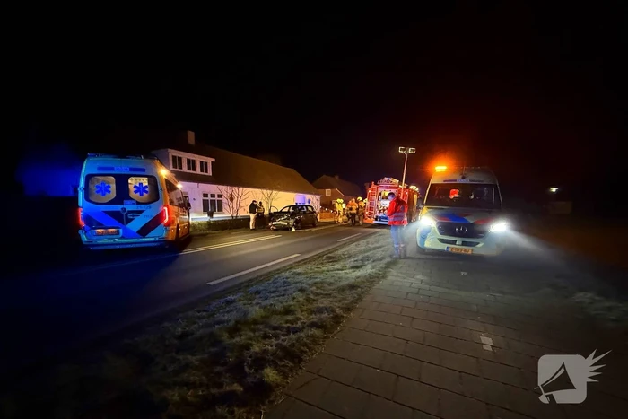 Frontale aanrijding leidt tot gewonden