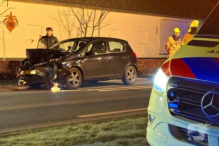 Frontale aanrijding leidt tot gewonden