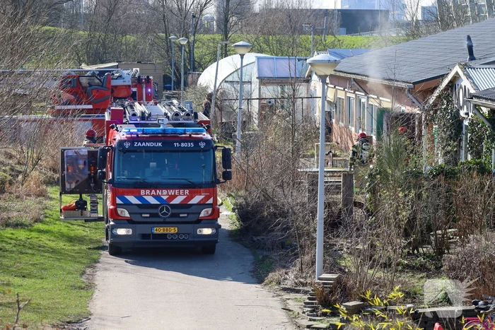 Veel rookontwikkeling bij binnenbrand in atelier