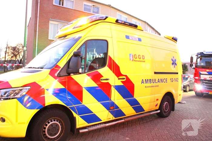 Brandweer ingezet voor grote brand in flatgebouw