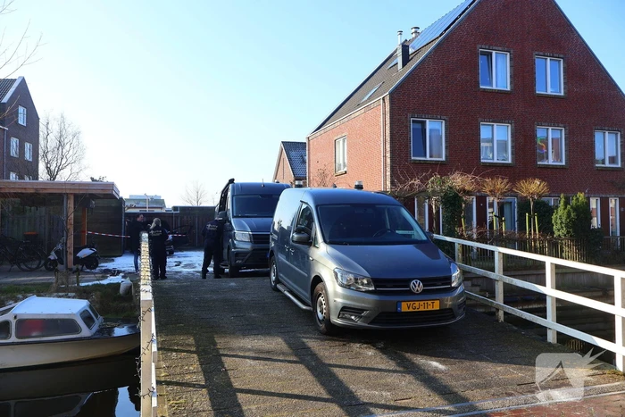 Brand in auto verspreidt naar schuur