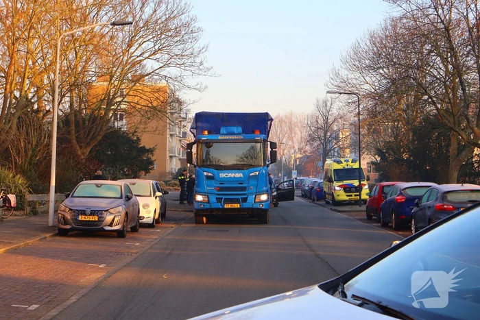 Ongeluk met vrachtwagen en personenwagen