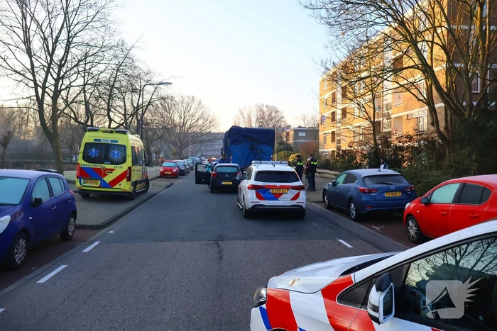 Ongeluk met vrachtwagen en personenwagen