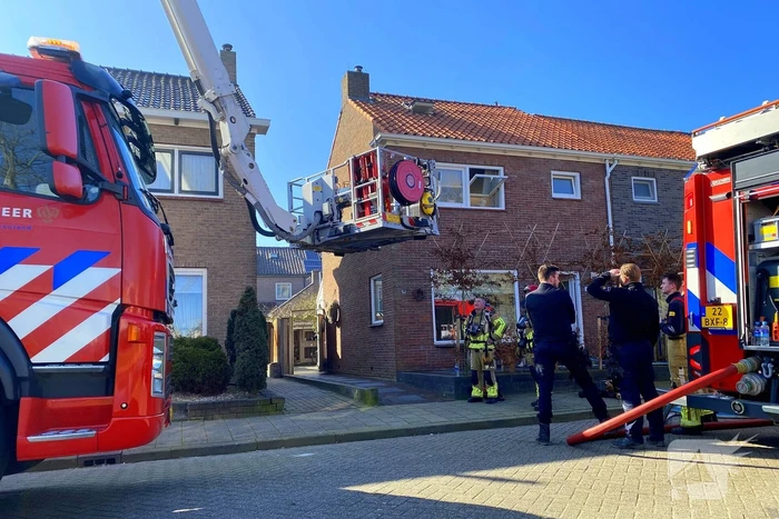 Brand in woning zorgt voor rookontwikkeling