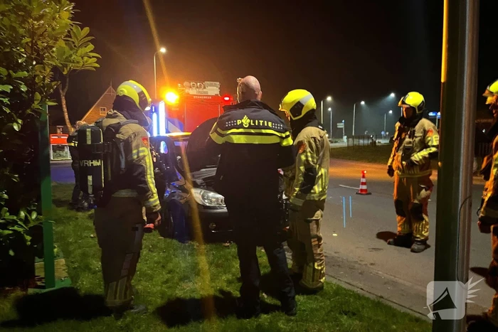 Automobilist richt flinke schade aan