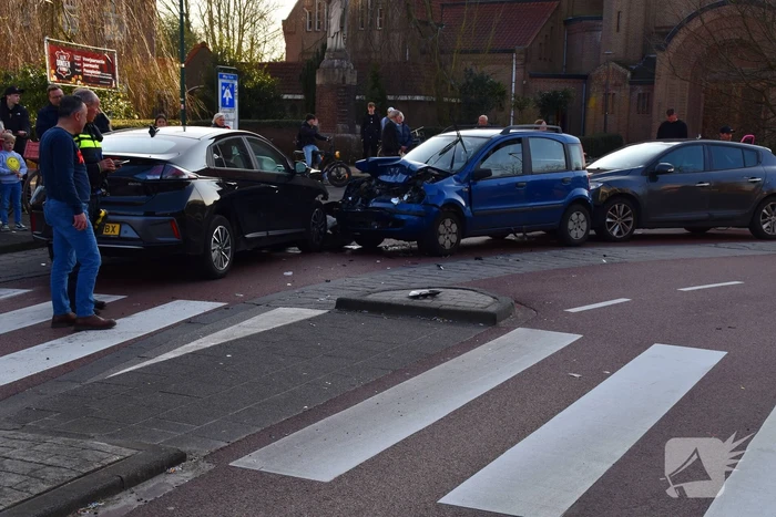 Meerdere voertuigen betrokken bij ongeval