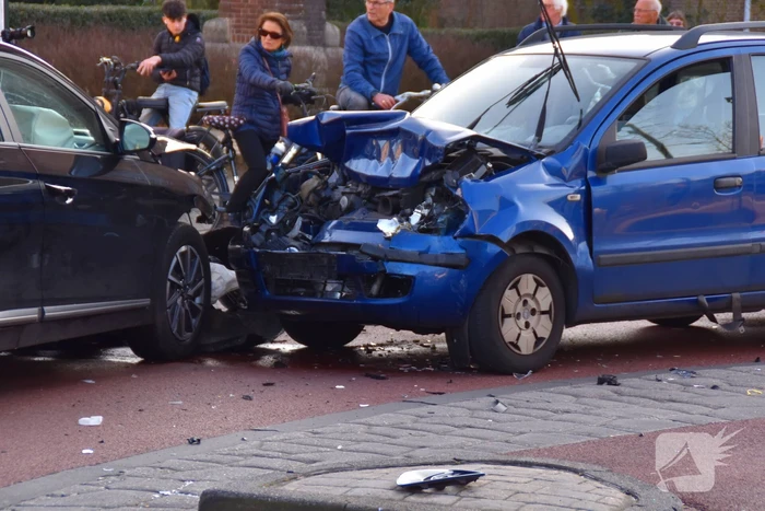 Meerdere voertuigen betrokken bij ongeval