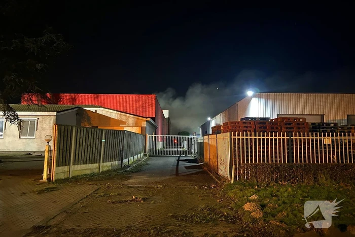 Flinke rookontwikkeling door brand bij afvalverwerkingsbedrijf