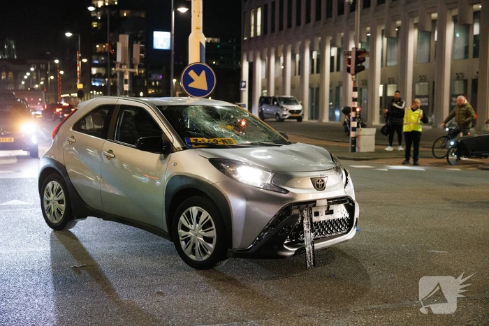 Scooterrijder aangereden op kruising door automobilist