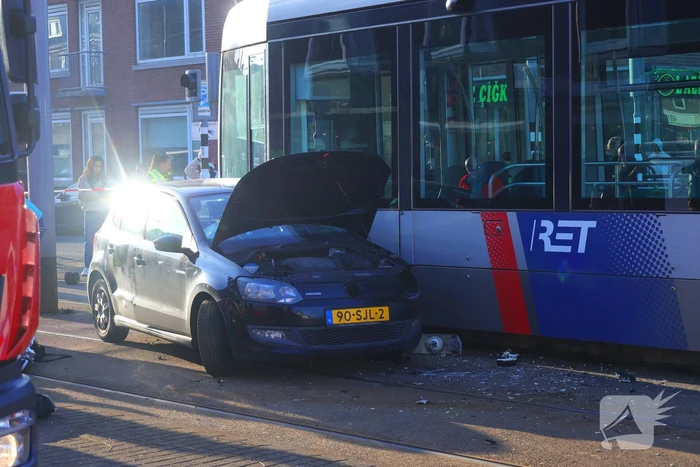 Botsing tussen tram en auto