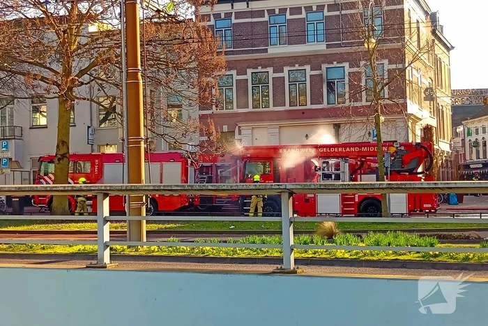 Zeer grote brand, meerdere panden en woningen getroffen