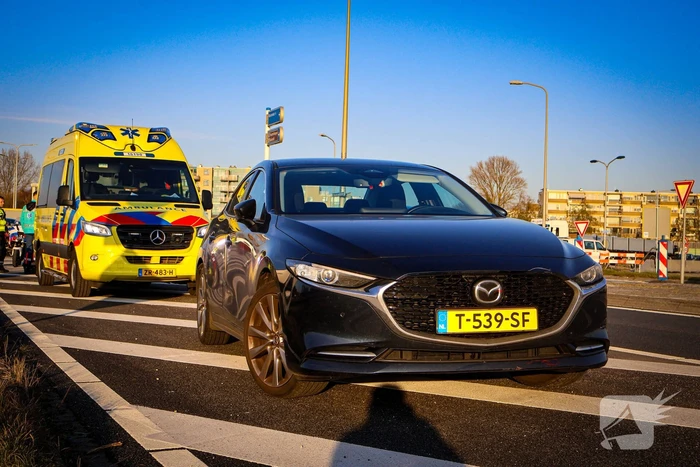 Scooterrijder gewond bij aanrijding door automobilist