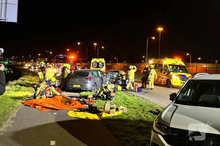 Dode en zwaargewonden bij frontale aanrijding