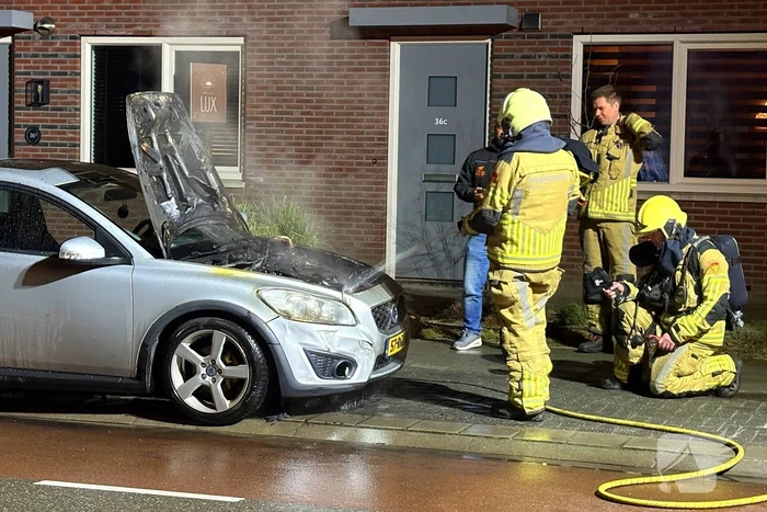 Brand in motorcompartiment tijdens rit