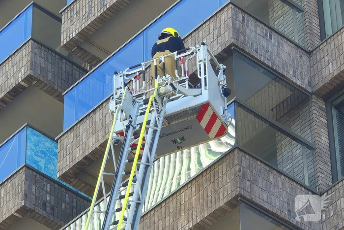 Brandweer ingezet voor persoon op balkon