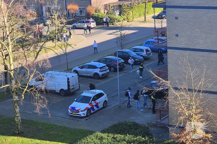 Arrestatieteam doet inval in flatwoning