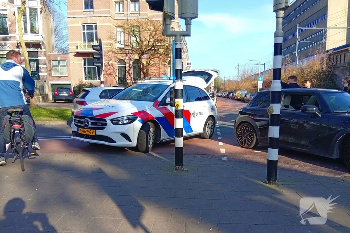 Automobilist ziet wielrenner over het hoofd