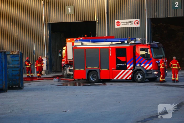 Brandweer ingezet voor brand bij afvalverwerker