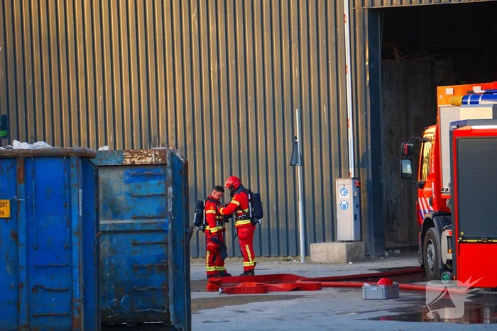 Brandweer ingezet voor brand bij afvalverwerker