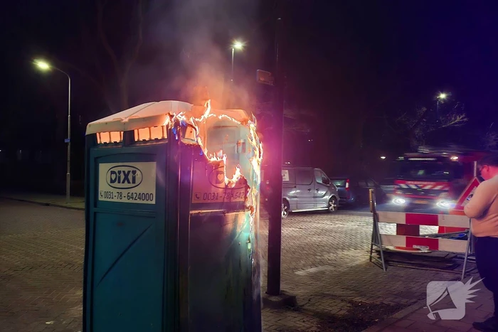 Brand in dixi zorgt voor schade