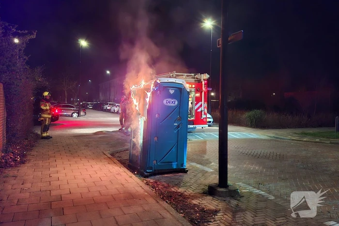 Brand in dixi zorgt voor schade