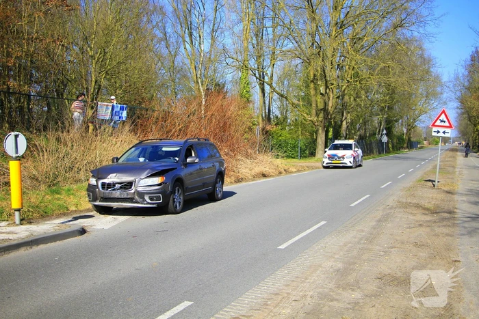 Kinderen betrokken bij botsing bij wegversmalling
