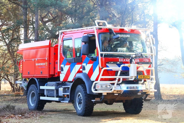 Brandweer oefent grote natuurbrand