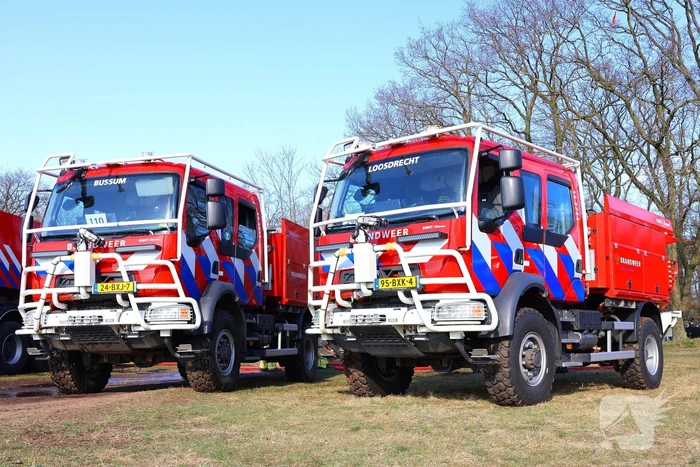 Brandweer oefent grote natuurbrand