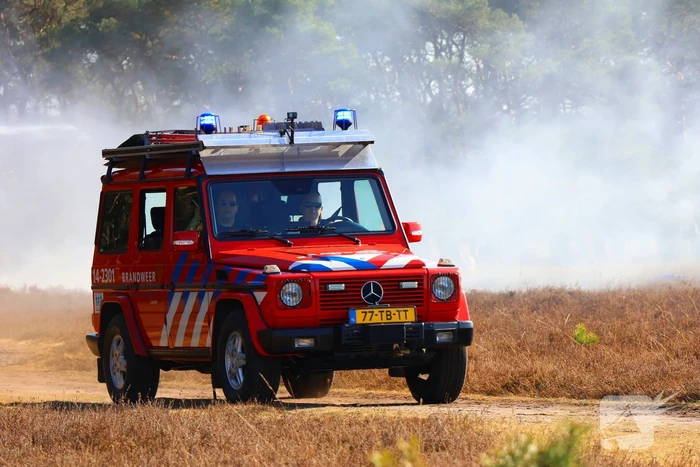 Brandweer oefent grote natuurbrand