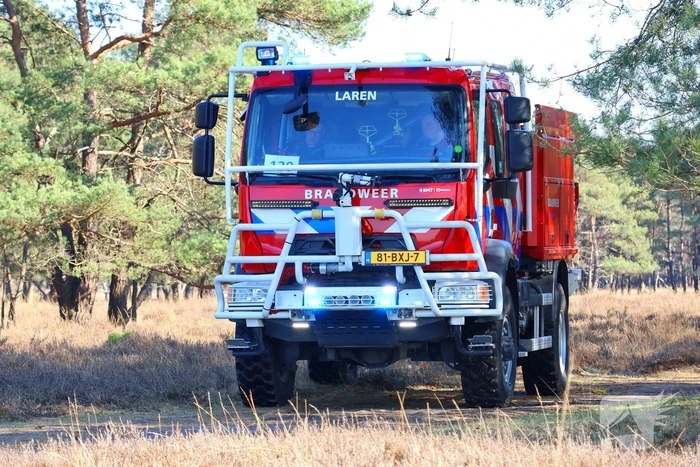 Brandweer oefent grote natuurbrand