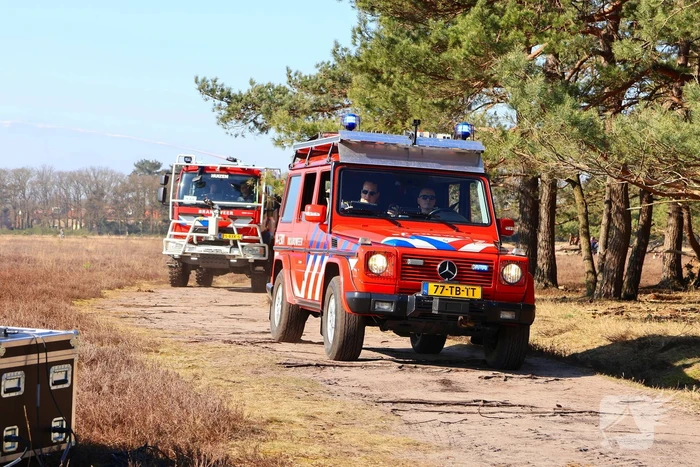 Brandweer oefent grote natuurbrand