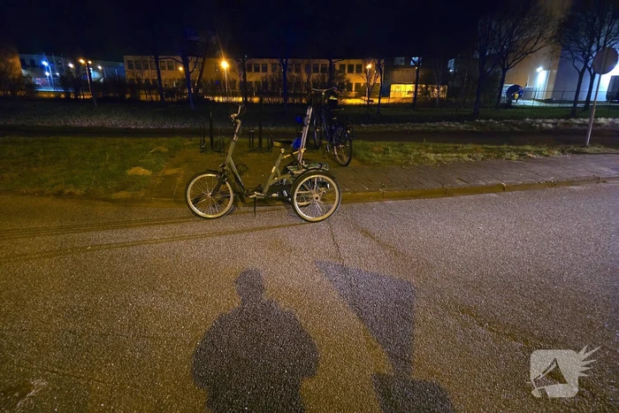 Fiets gevonden langs de waterkant