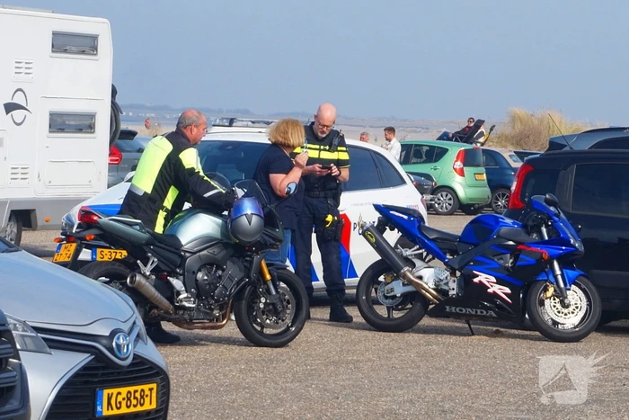 Moterrijder en voetganger met elkaar in botsing