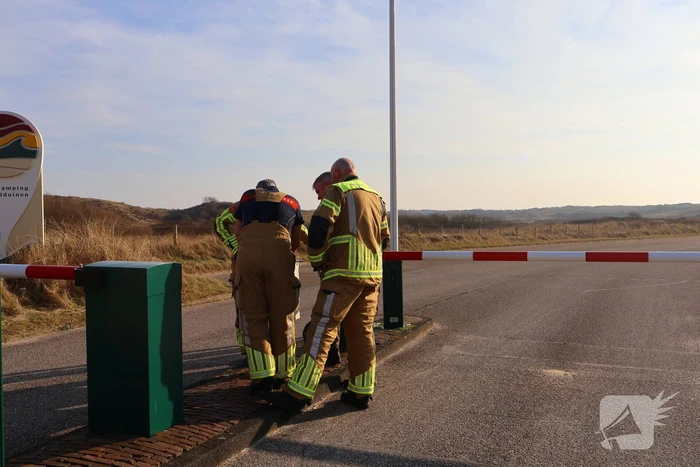 Brandweer zet veel materieel in voor duinbrand