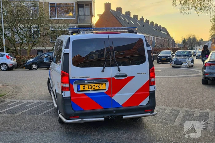 Scooterrijdster gewond bij aanrijding met automobilist