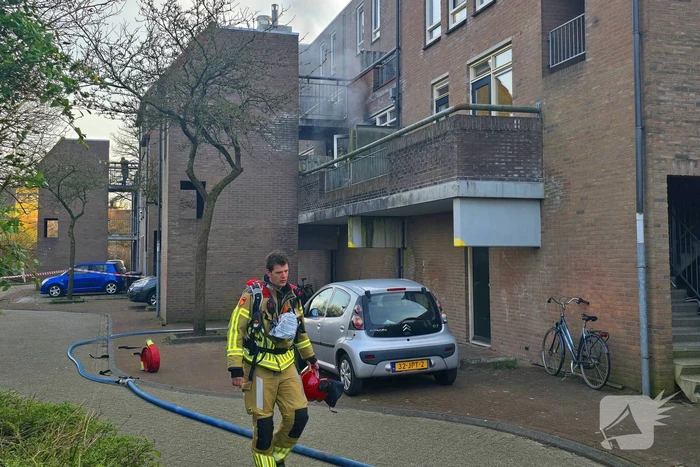 Flinke rookontwikkeling bij brand in flatwoning