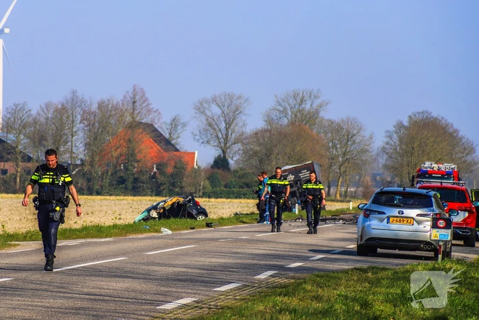Dodelijk ongeval tussen auto en vrachtwagen