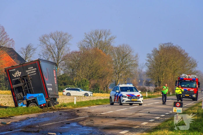 Dodelijk ongeval tussen auto en vrachtwagen