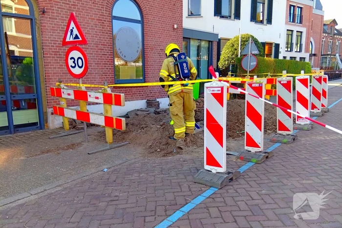 Brandweer onderzoekt situatie na gaslek