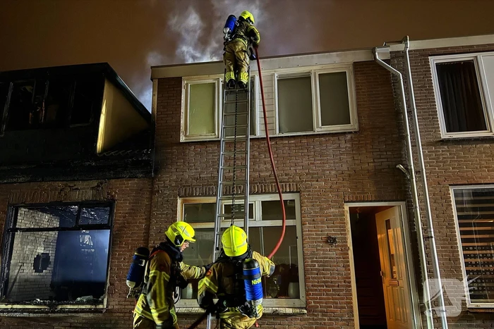 Brand in woning leidt tot gewonden