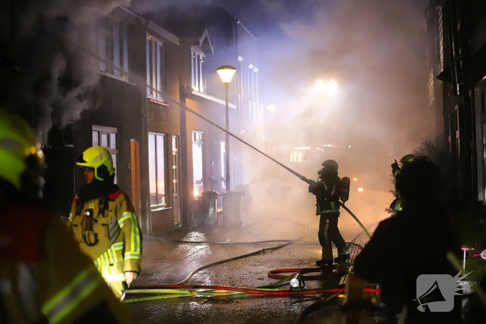 Brand in woning leidt tot gewonden