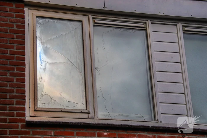 Enorme schade aan woning na heftige brand