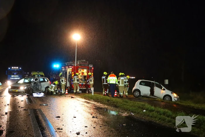 Gewonde naar ziekenhuis na aanrijding
