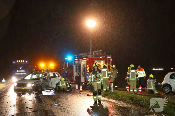 Gewonde naar ziekenhuis na aanrijding