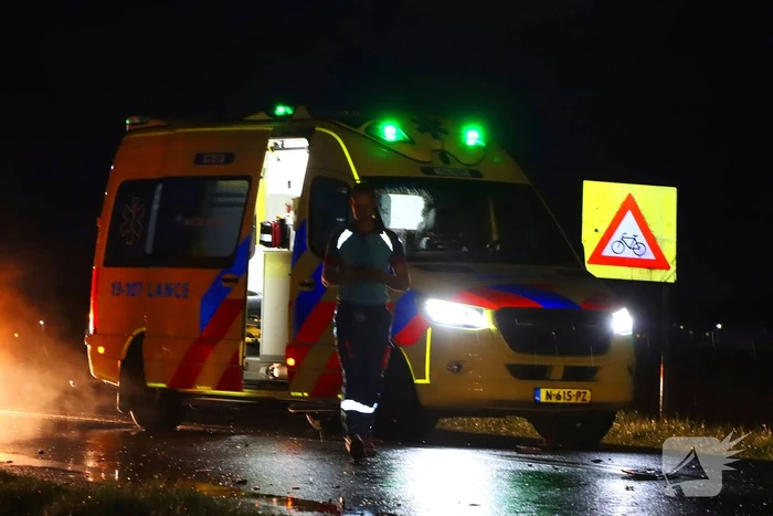Gewonde naar ziekenhuis na aanrijding