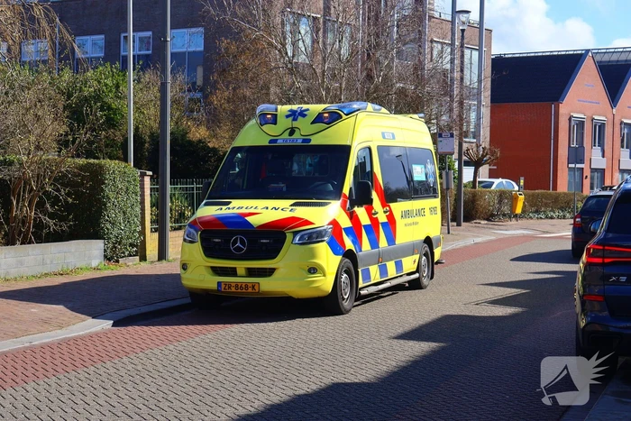 Omstanders bieden hulp na ongeval